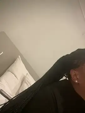 Cupcake259  live sex cam