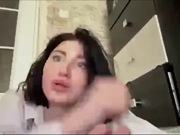MckenzieOliver  live sex cam