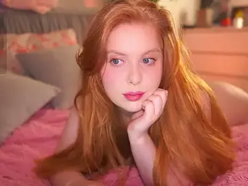 RedHotVixen0  live sex cam