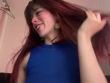 SuzzyyM  live sex cam