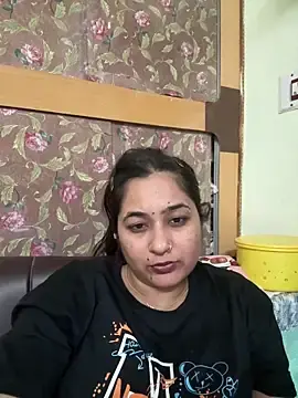 Trisha-rani  live sex cam