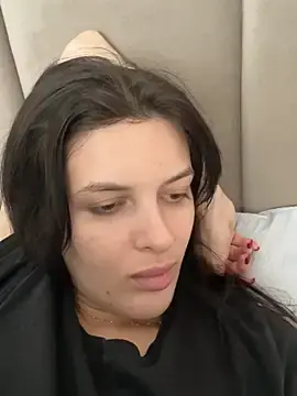 Little_belucci  live sex cam