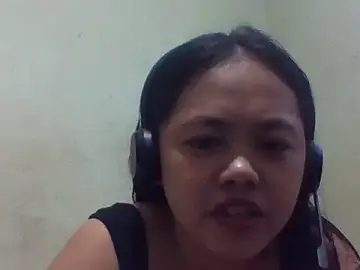 Mamacita_mala  live sex cam