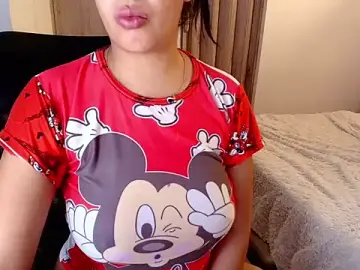 Sara2520  live sex cam