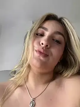 Cloee_Rainbow1  live sex cam