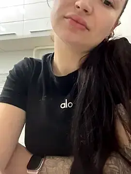 EllaGolde  live sex cam