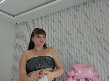 Kloe_Owen_  live sex cam