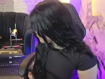 Paulette_v  live sex cam
