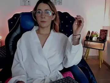 SaraRoadess  live sex cam