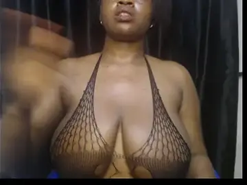 Sassyshanti  live sex cam