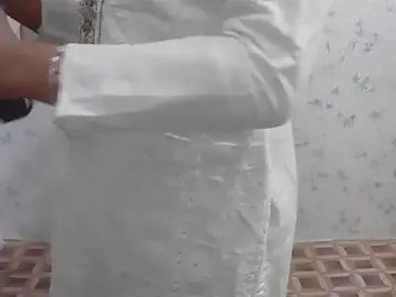 Short_girl_  live sex cam