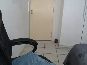 Africanbustylady  live sex cam
