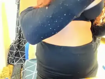 Nika1932  live sex cam