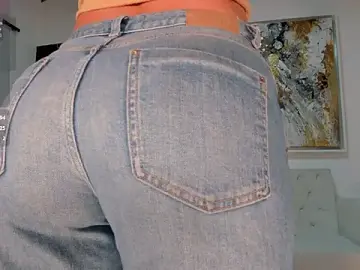 SophieBarnett  live sex cam