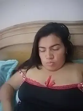 Naughty-sharlot  live sex cam