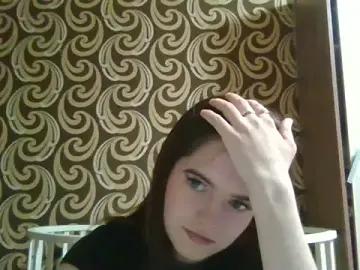 KikiAmino  live sex cam