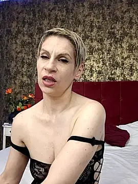 KittyDesiree  live sex cam