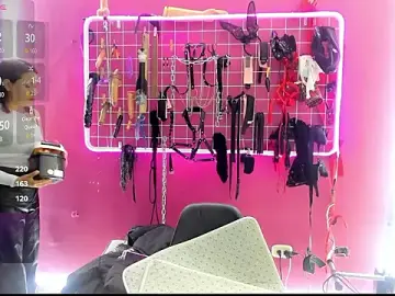 Slave_luna_BDSM  live sex cam