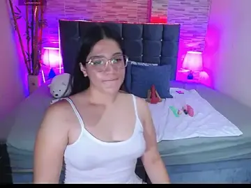 Valeri_hot22  live sex cam