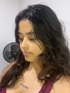 Ariana_Pierce  live sex cam