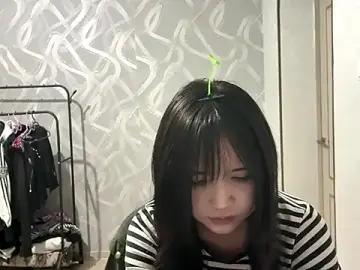 ElizabetGollihue  live sex cam
