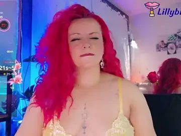 LilyyBigAss  live sex cam