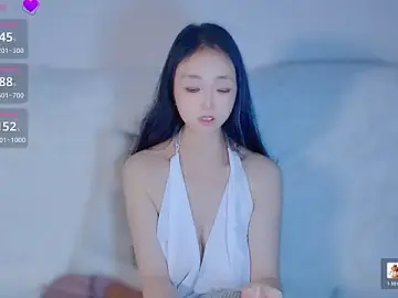 Hyp0crite  live sex cam