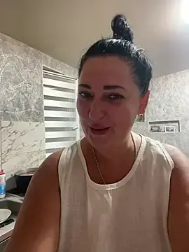 Ksuha11  live sex cam