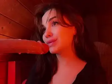 Crucio  live sex cam