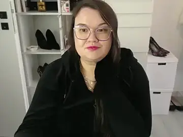 HollyDanceSoul  live sex cam