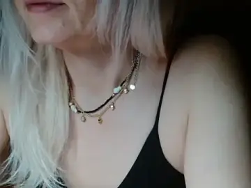 KathleenEdwards  live sex cam