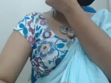 Lovely_Siri_23  live sex cam