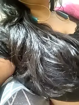 Nikki26Delhi  live sex cam