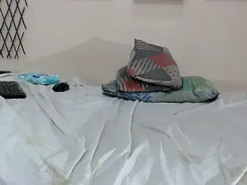 Kasandracute18  live sex cam