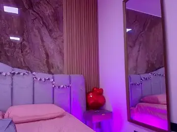 Luce_williams  live sex cam