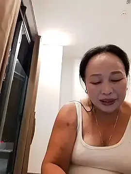 Lylylai  live sex cam