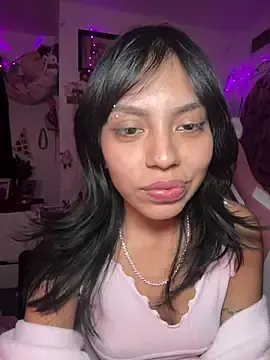 Witchyelaine  live sex cam
