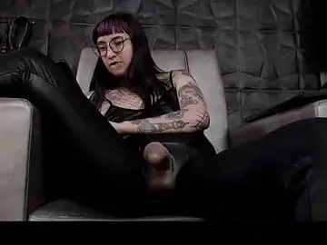 Agata_Darkness  live sex cam