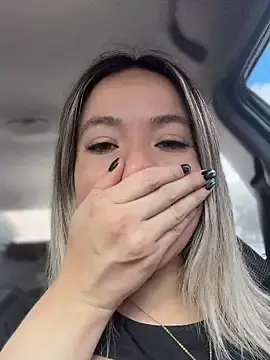Nicky_sexfire  live sex cam