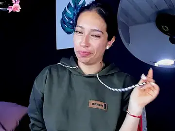 Noaah25_  live sex cam