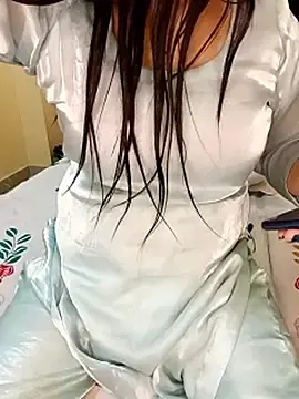 PRIYA_22  live sex cam