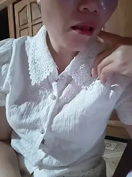 -Titin-  live sex cam