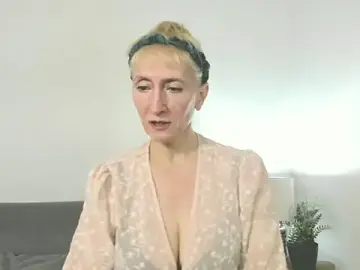 MargaretMilf69  live sex cam