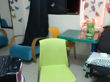 Olgahunder  live sex cam