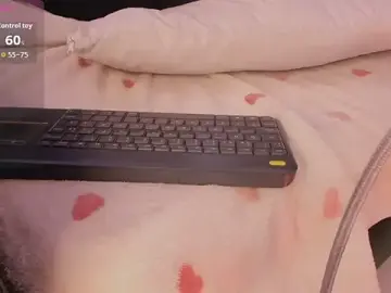 VinkSmokee  live sex cam