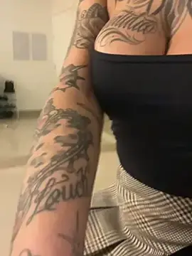 Sereiaruiva99  live sex cam