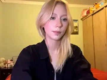 BossedFrog  live sex cam