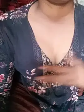 BreezySexyGirl69  live sex cam