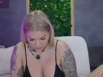 Issa_Jo  live sex cam