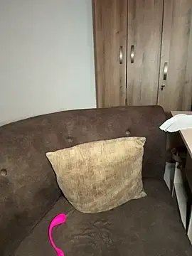 KittyTwerk_2  live sex cam